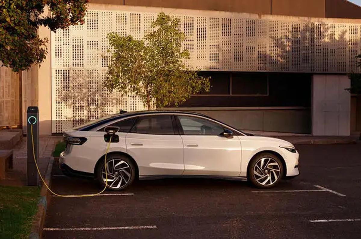 Volkswagen ID 7 side profile